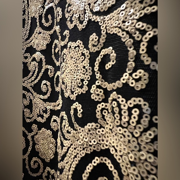 Black & gold sequin embellished Style & Co top size XL - Picture 2 of 3